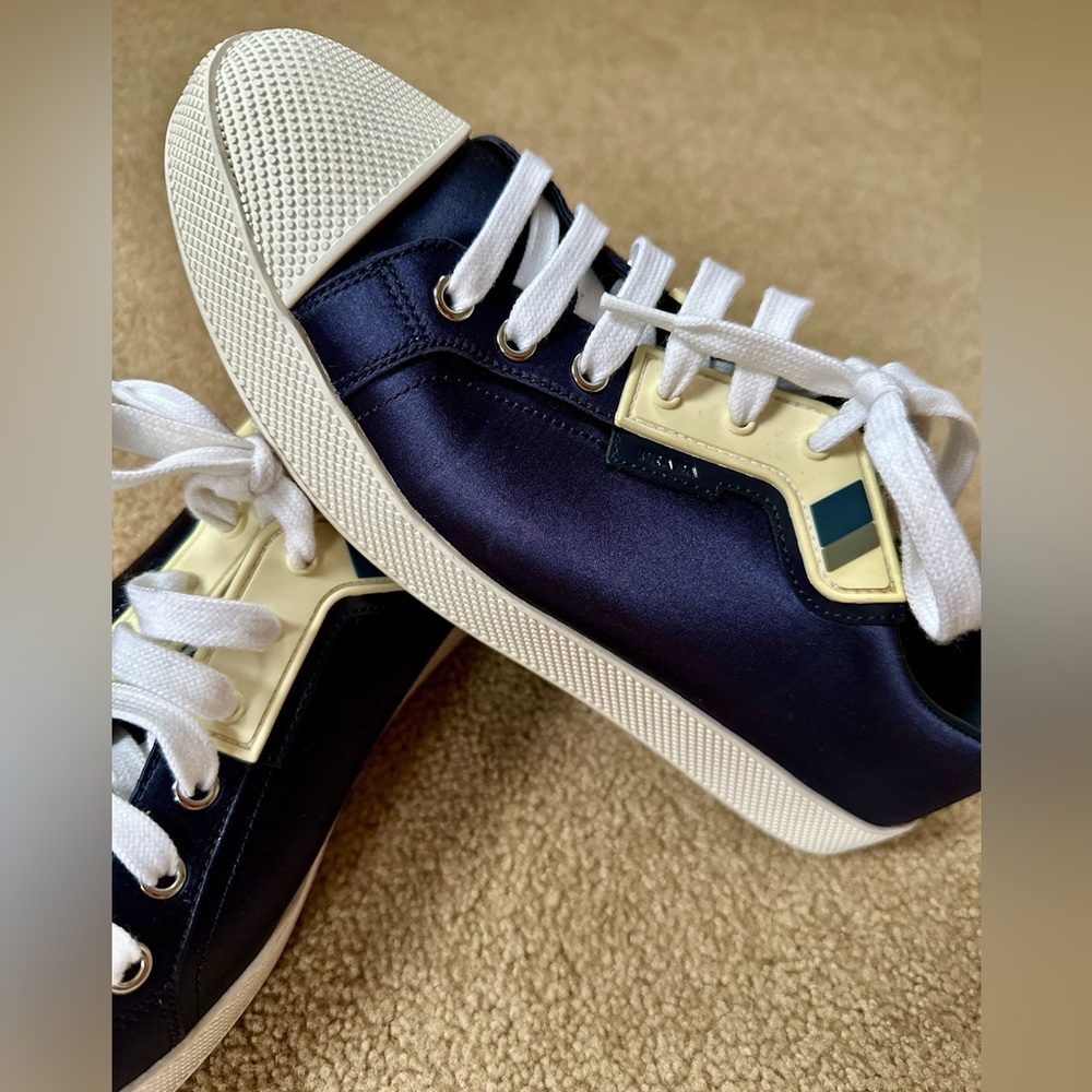 PRADA Sport Calzature Donna Blue
Satin Women's Sneakers Size 38.5 - Picture 4 of 7